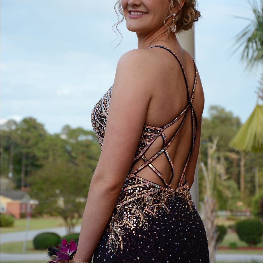 Ellie Wilde Mon Cheri dress